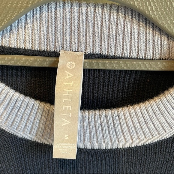 Athleta Merino Wool Blend Trailhead Colorblock Sweater Long-Sleeve Crewneck Navy - Picture 4 of 7